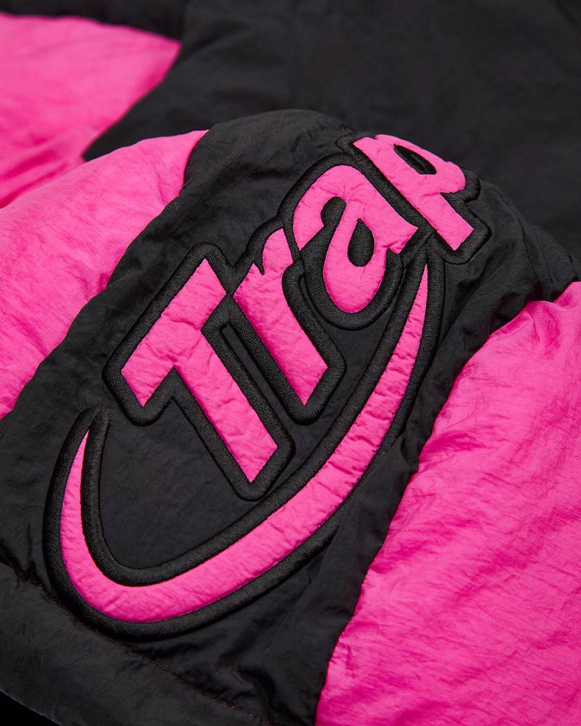 Trapstar Hyperdrive Hooded Puffer 黒 ピンク | TS-65444