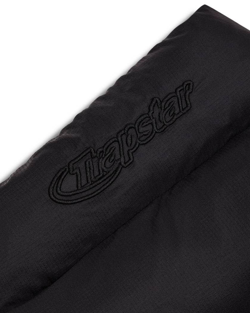 Trapstar Hyperdrive Puffer 黒 | TS-65454