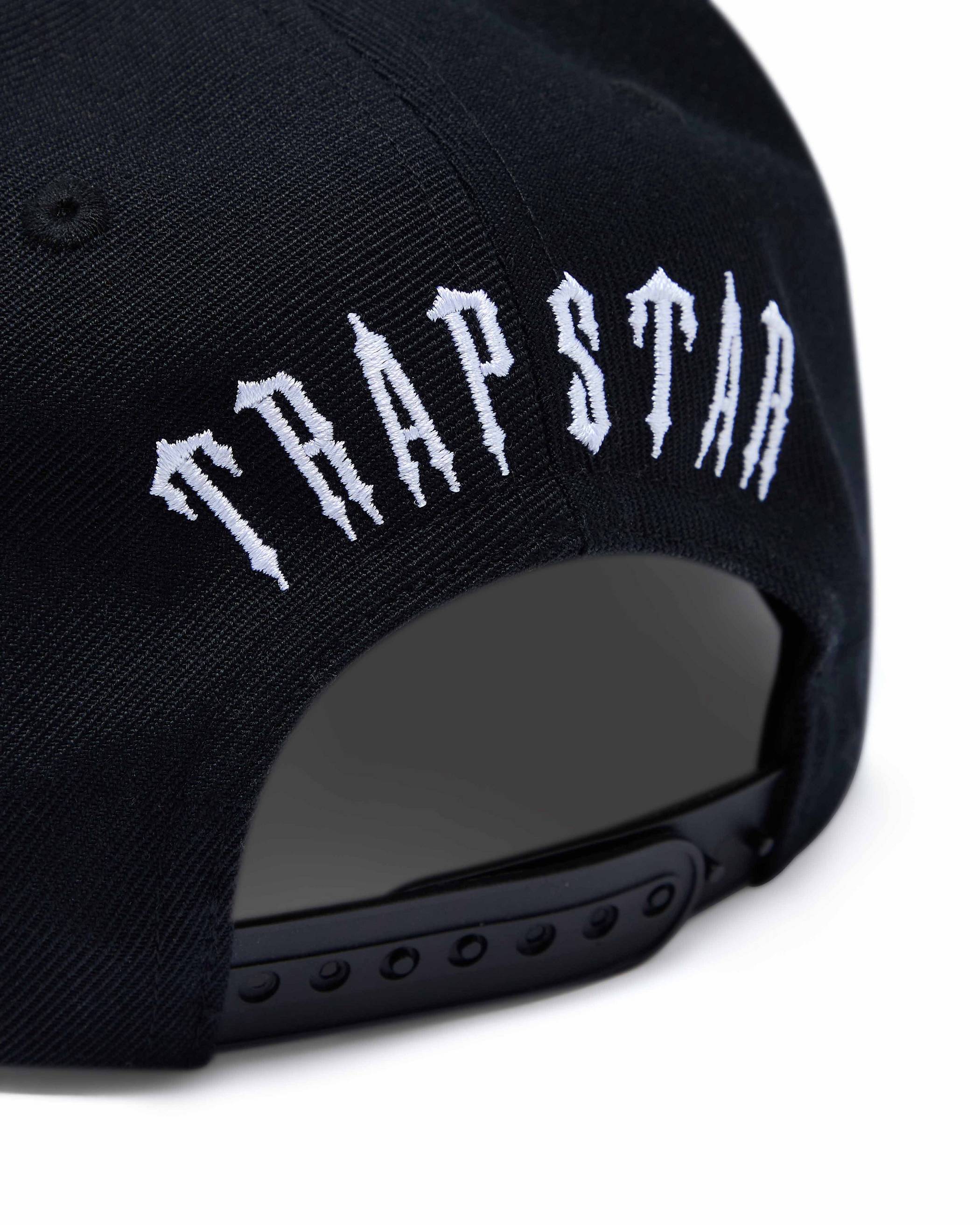 Trapstar x Ed Hardy Snapback 黒 | TS-65198